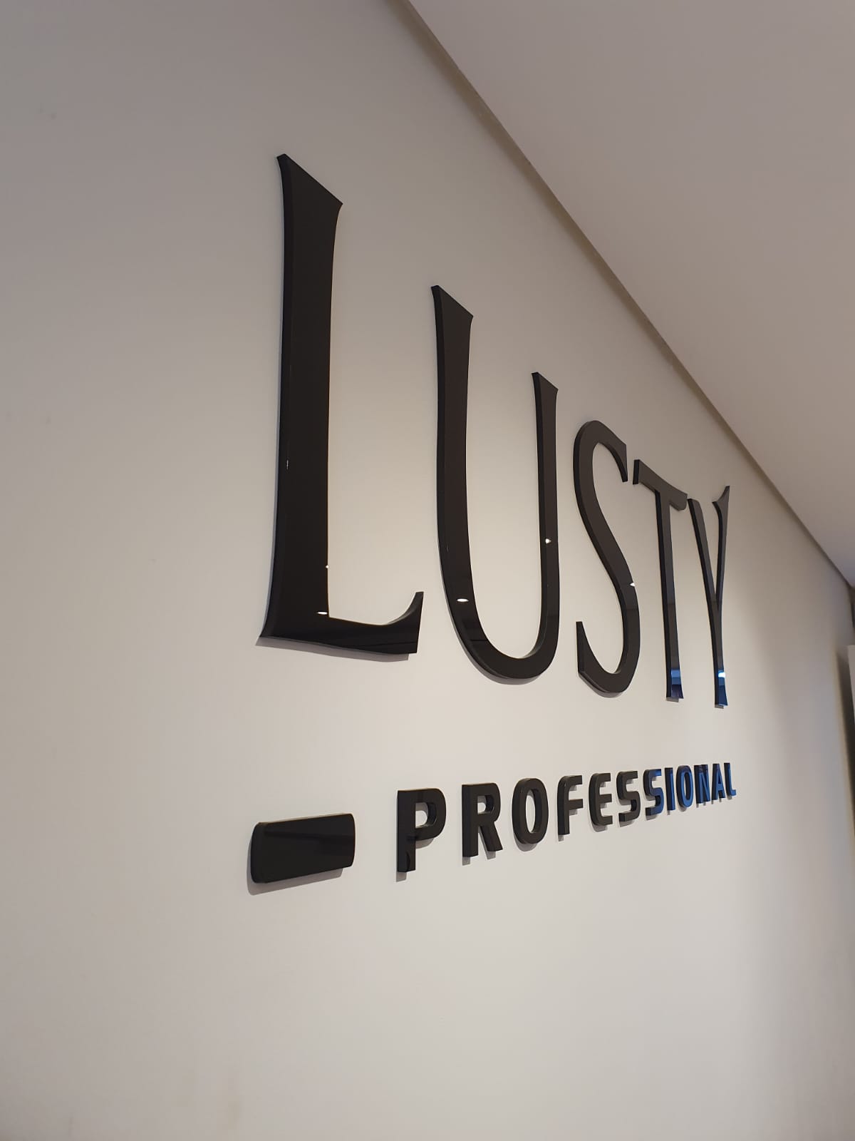 WhatsApp Image 2024-11-01 at 17.25.02 (1).jpeg